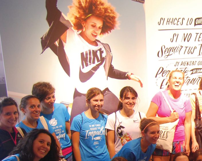 NIKE WOMEN RUN CLUB